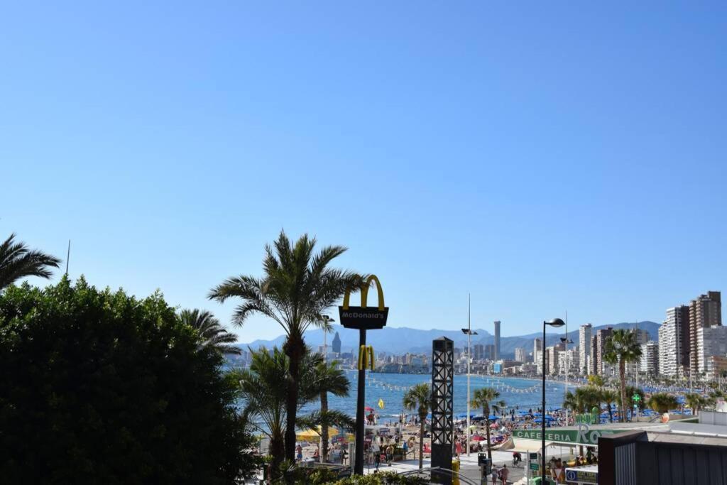 Apartamento En El Paseo Maritimo De 貝尼多姆 外观 照片