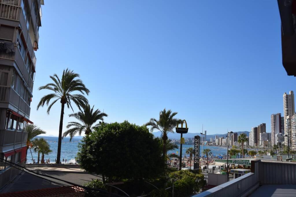 Apartamento En El Paseo Maritimo De 貝尼多姆 外观 照片